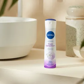 5900017089362_nivea_antyperspirant_w_sprayu_fresh_sensation_150ml_1.webp